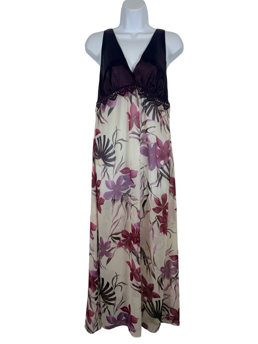 Gilligan & O’Malley Floral Maxi Length Nightgown Purple Lace Trim M
